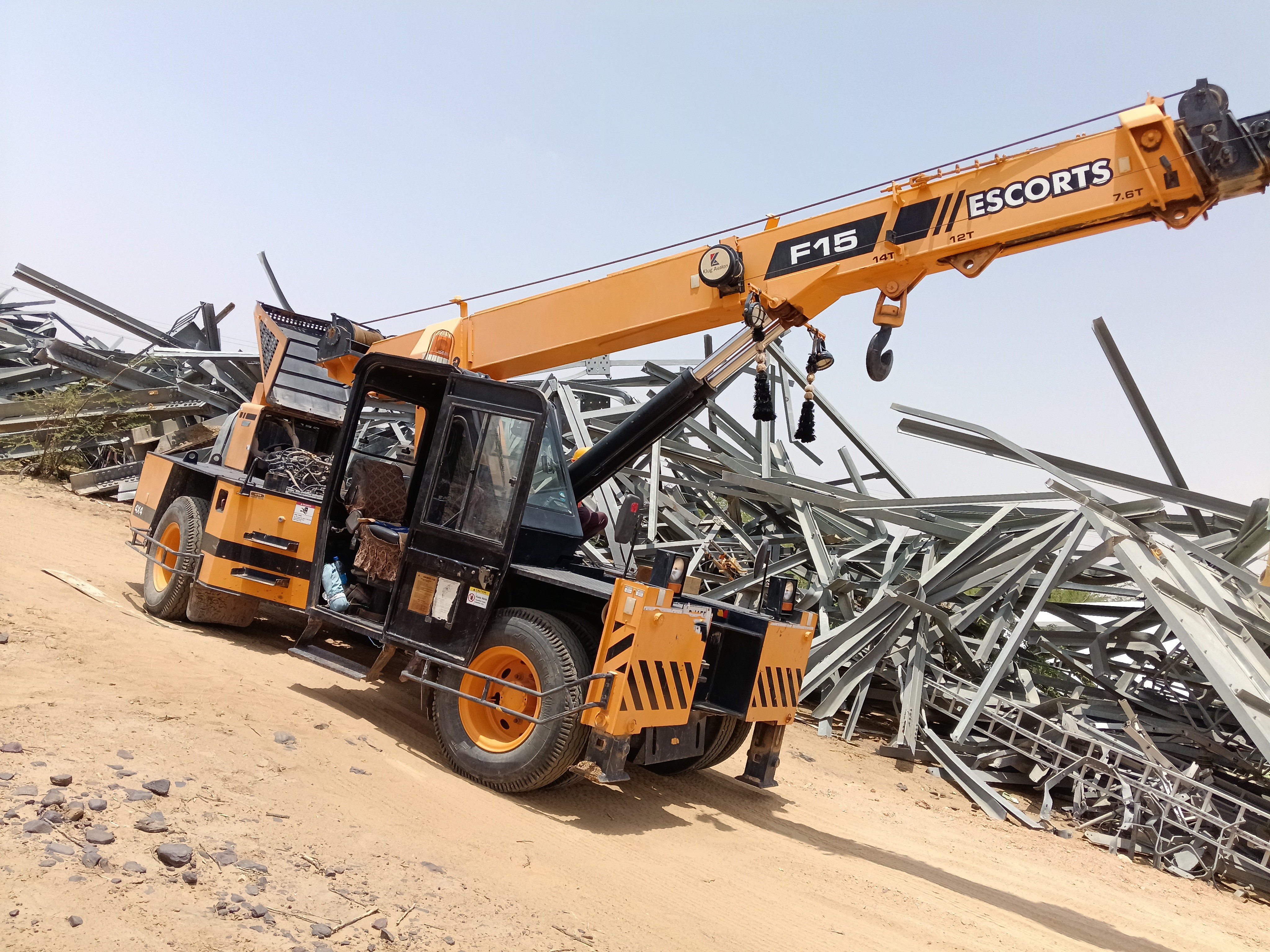 Escorts Kubota F15 crane front view