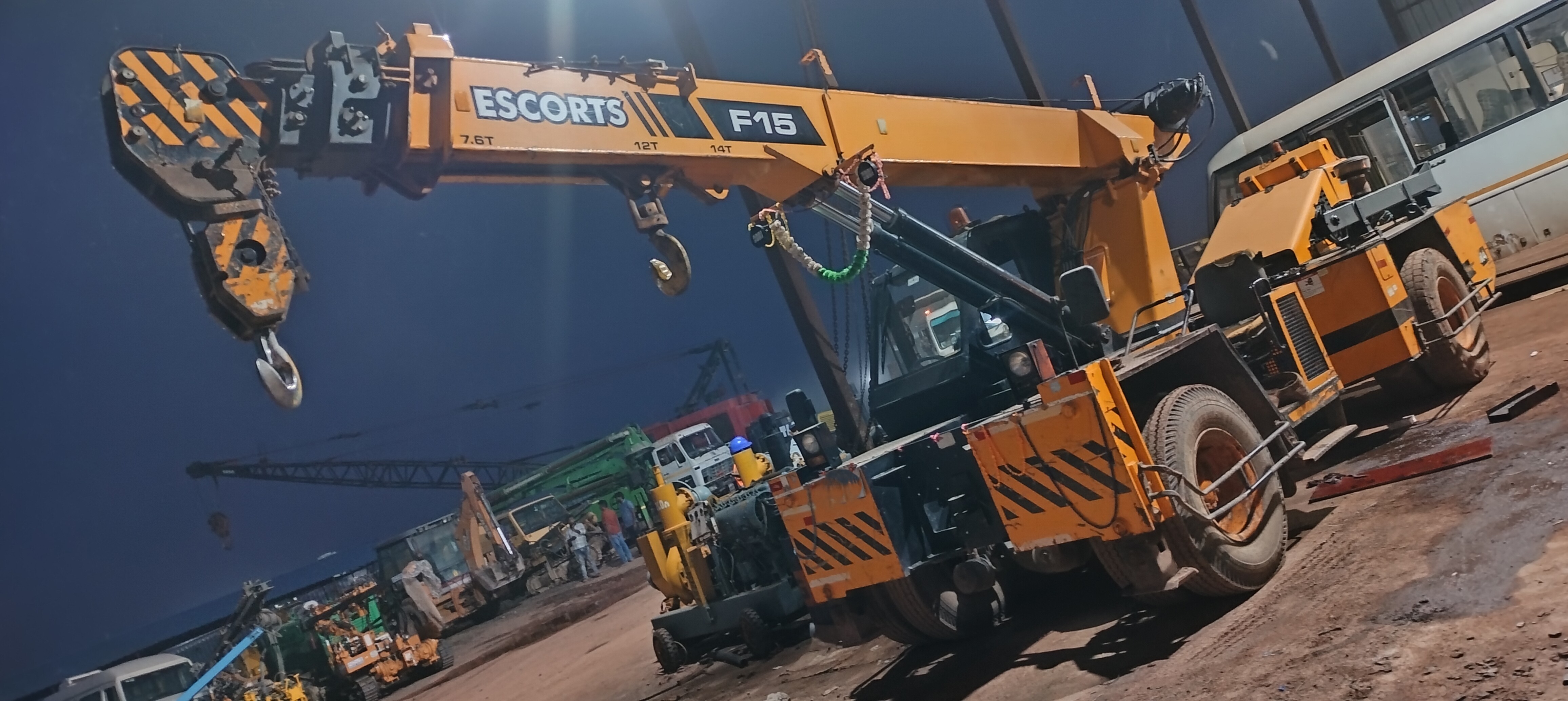 Escorts Kubota F15 crane view 2