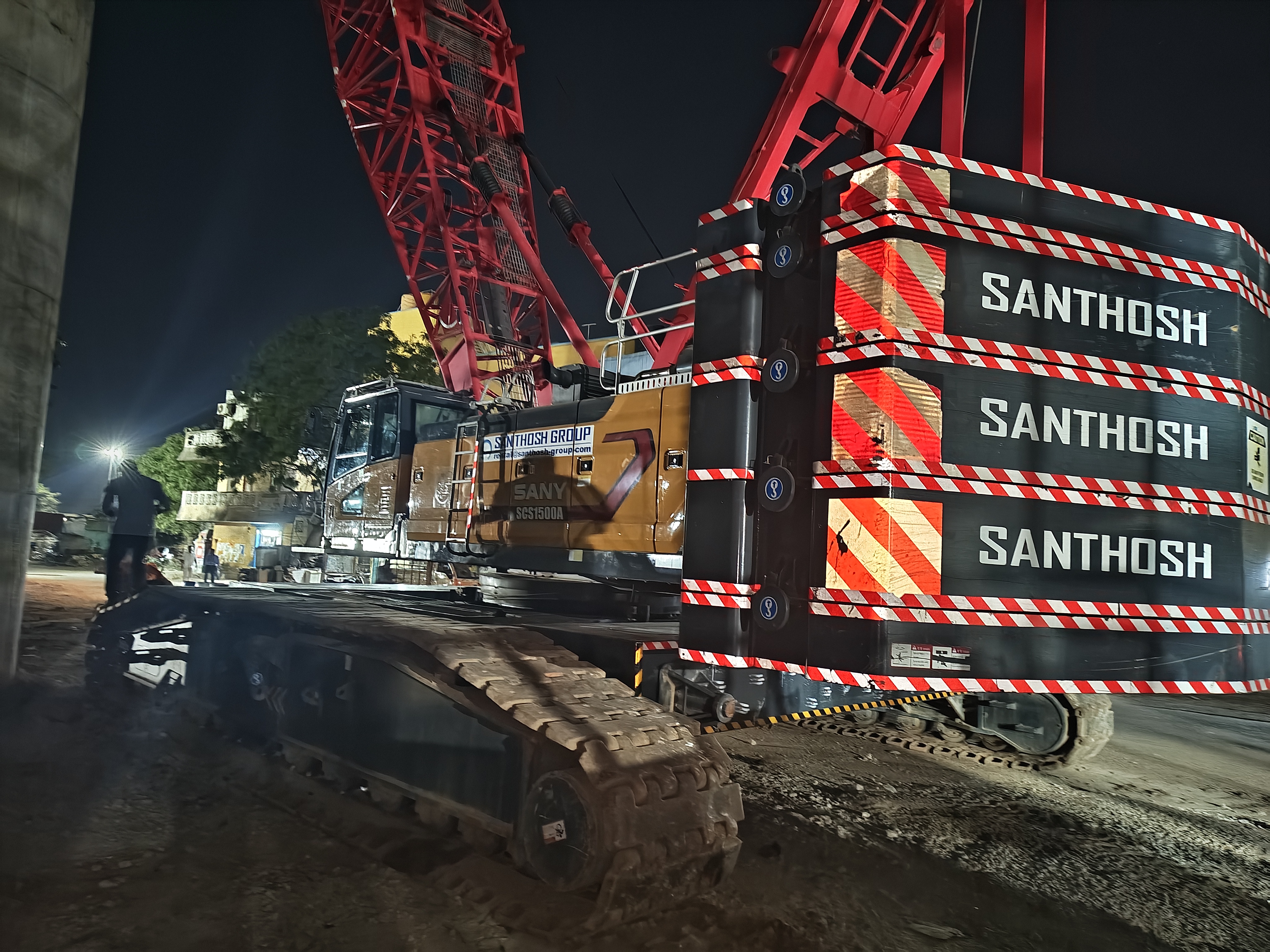 SANY SCS1500A Crawler Crane rear view