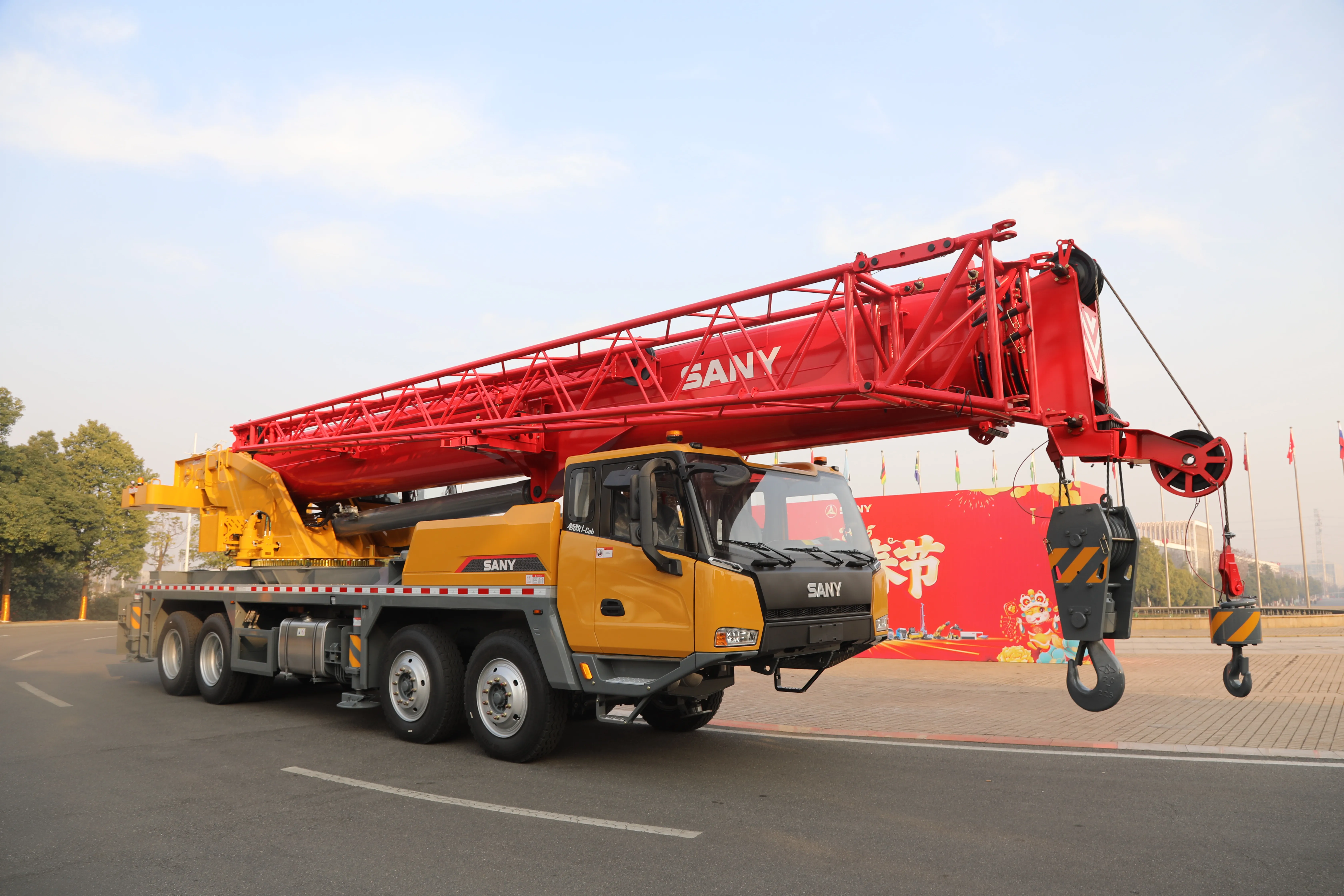 SANY STC800T5 Truck Crane view 3