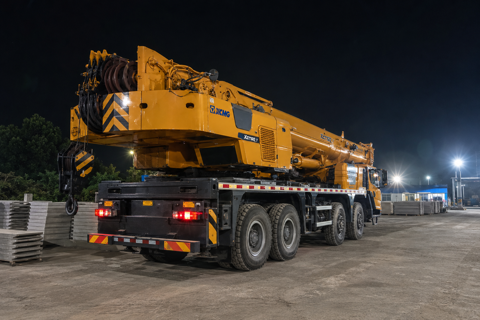 XCMG XCT60_Y Truck Crane rear view