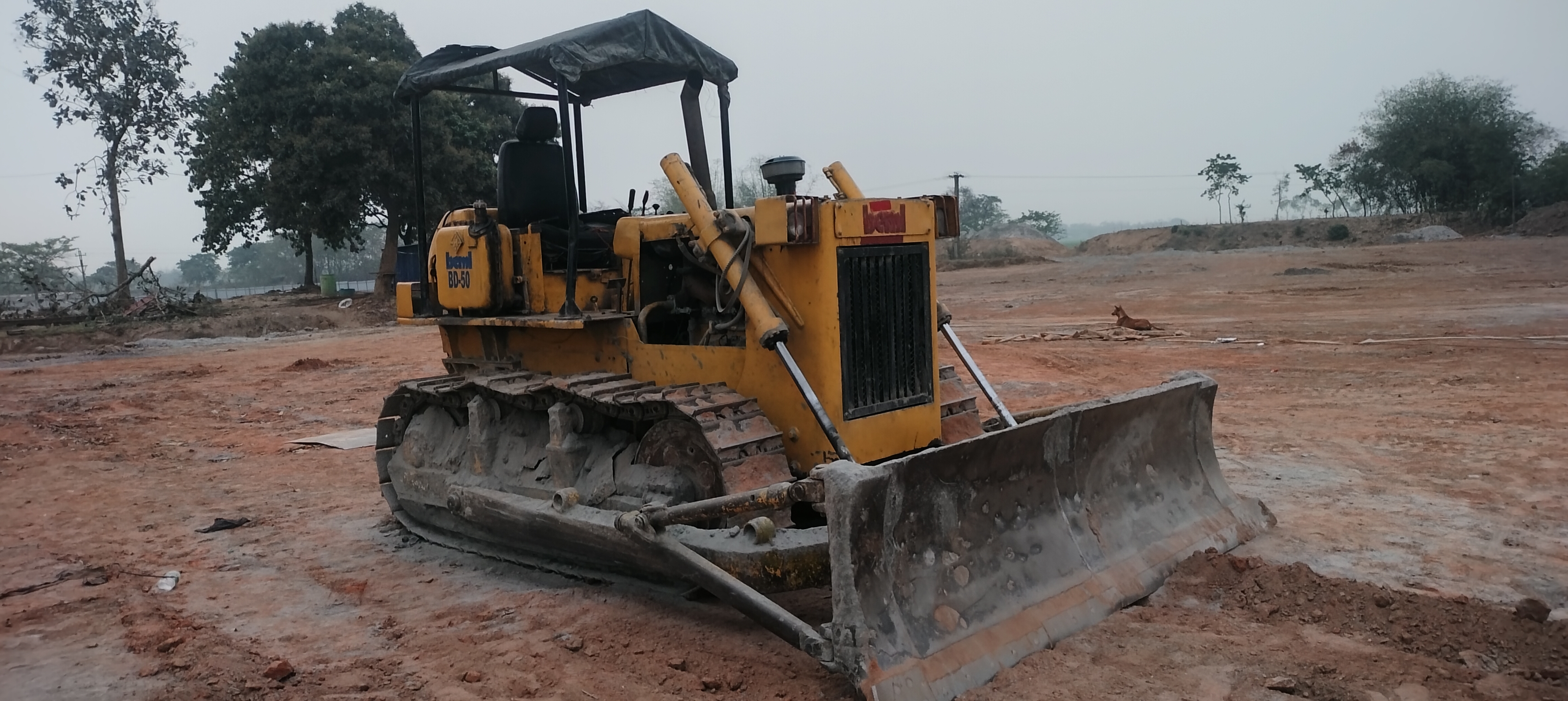 BEML BD50 crawler dozer main view